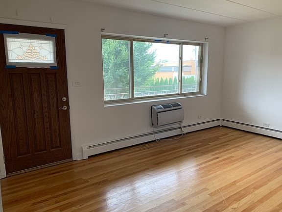 4th image of 202 N Salem Ave #9B