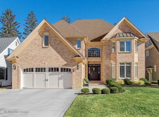 21 Oxford Ave, Clarendon Hills, IL 60514