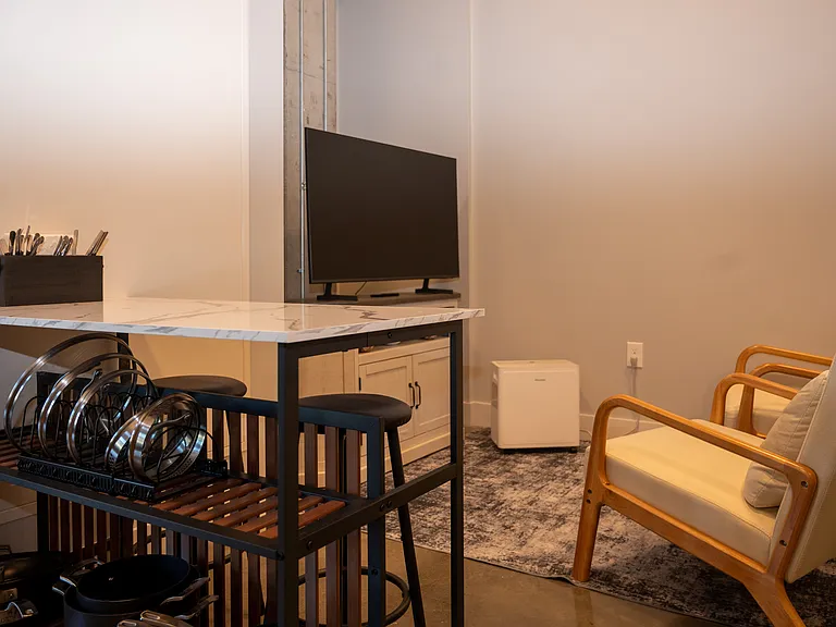 Residence at Discovery Square - 511 3rd Avenue Southwest — Photo 14