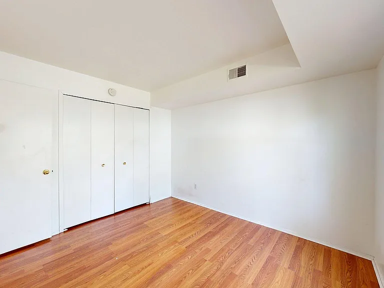 2201 S Huron Parkway 1 #1 — Photo 14