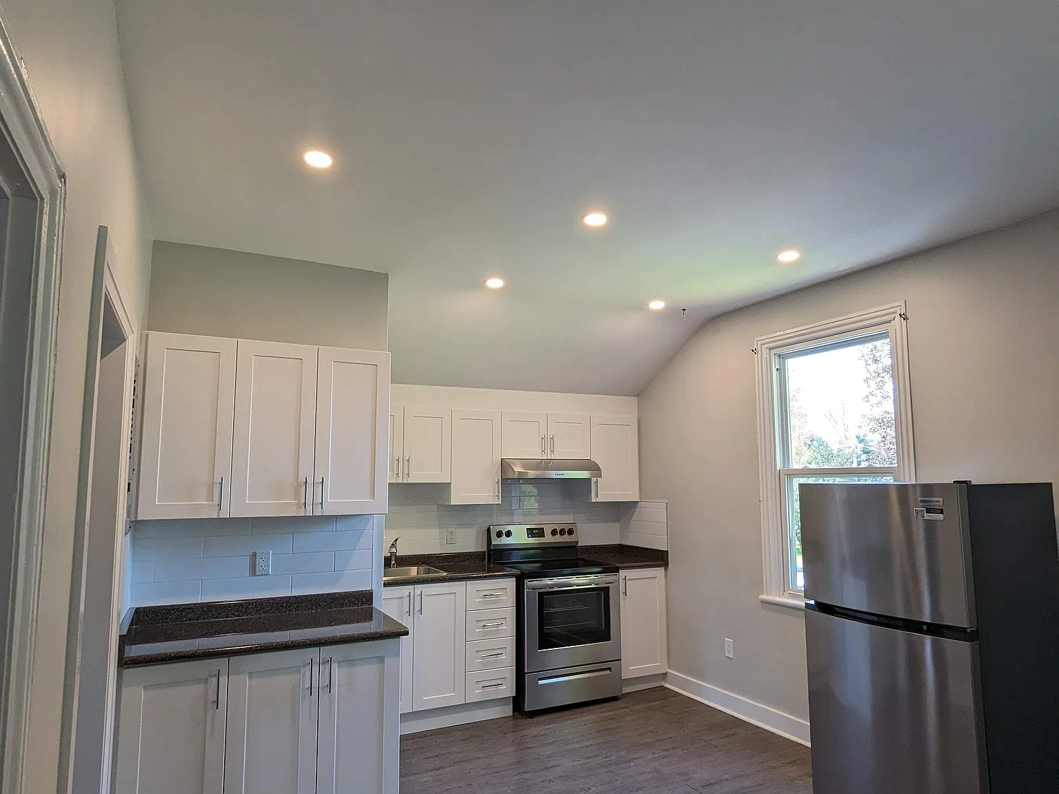2 bed, $1,900 — Photo 1