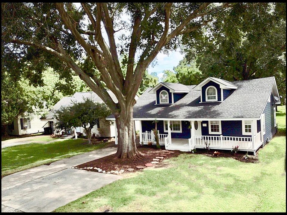1st image of 146 Hilldale Dr