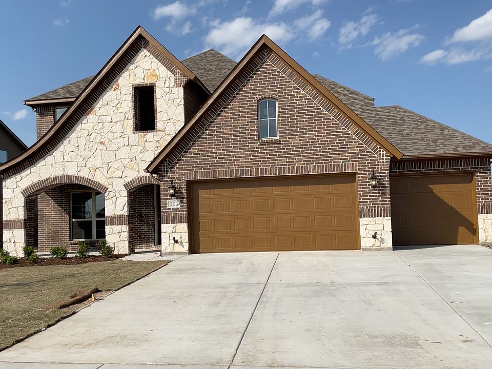 1st image of 205 Sumac Dr