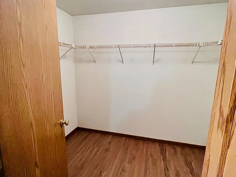 17210 NE 27th Way — Photo 12