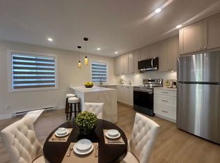 1730 Hope Rd, North Vancouver, BC V7P1X3