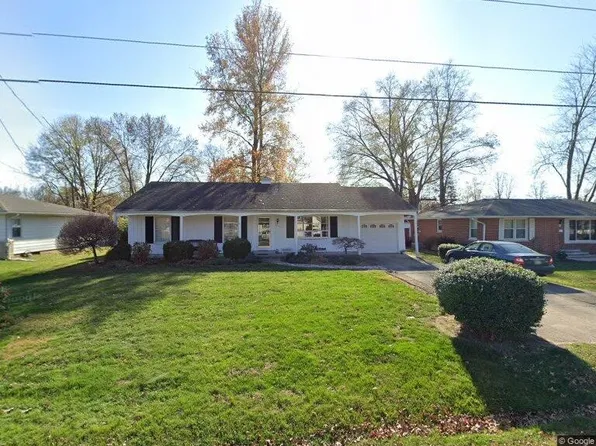 1005 E Gordon Ave, Effingham, IL 62401