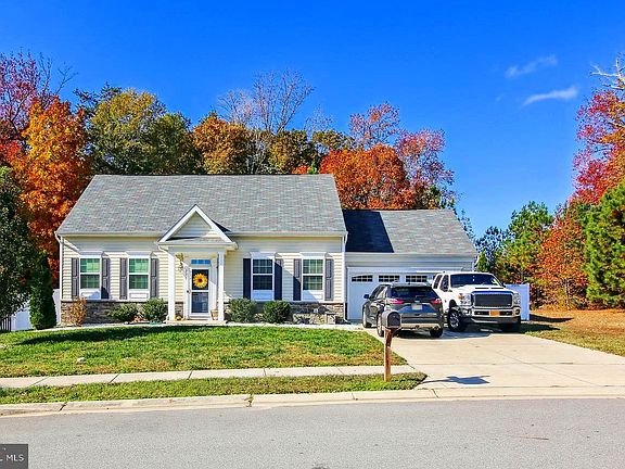 2nd image of 315 Sydney Ln