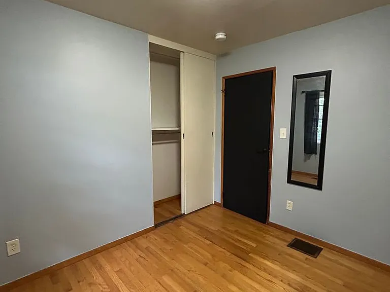 1904 N Oak Ln — Photo 14