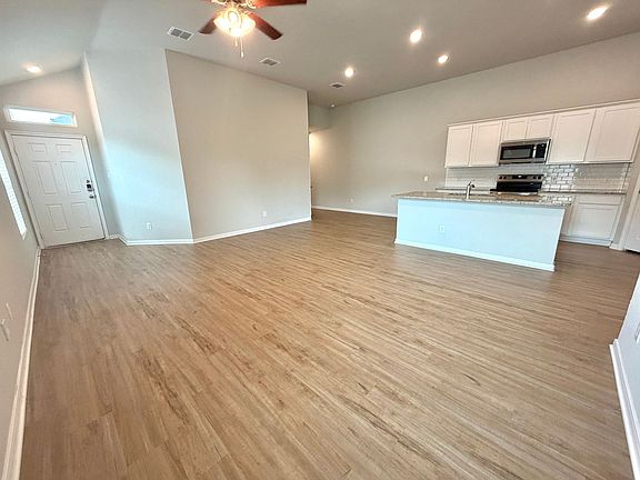 4th image of 153 Nespral Dr