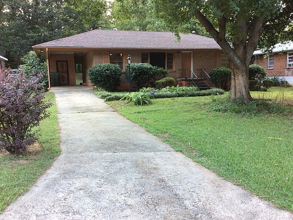 3rd image of 2447 Baywood Dr SE