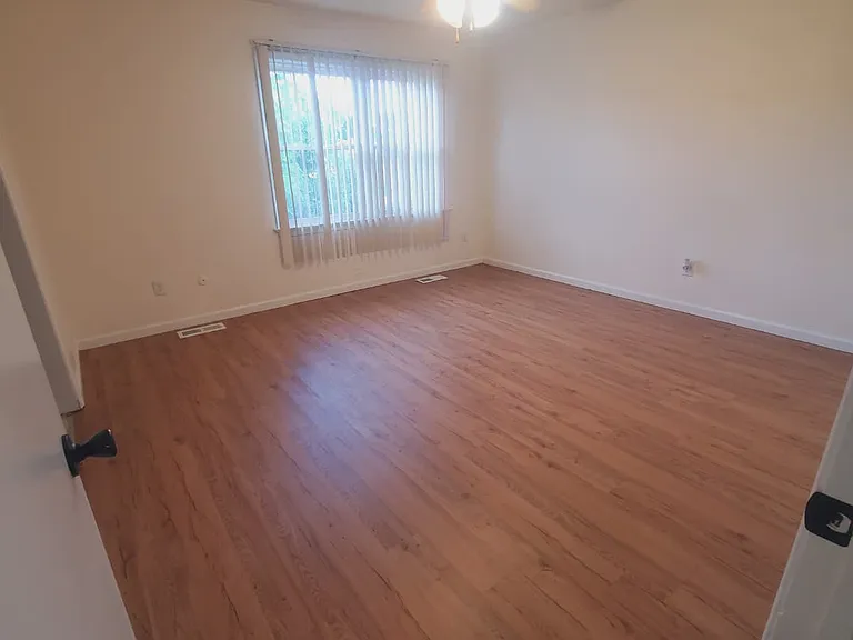 4751 Old Hickory Rd — Photo 16