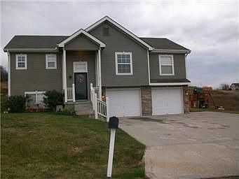 2nd image of 709 SW Meadow Gln