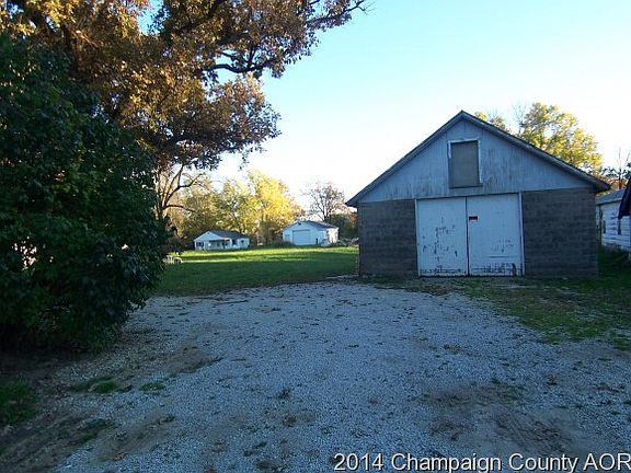 4th image of 131 Clinton Ave