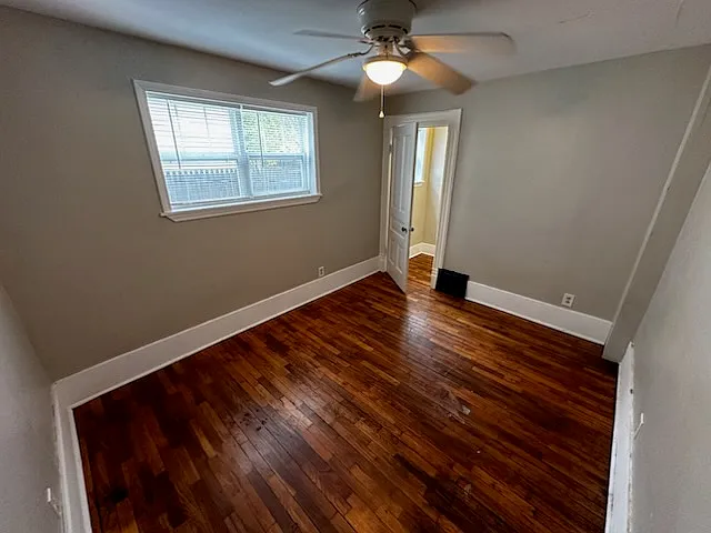 1126 W Michigan Ave — Photo 24