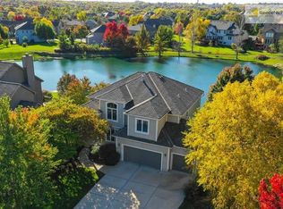 10811 W 143rd Ter, Overland Park, KS 66221