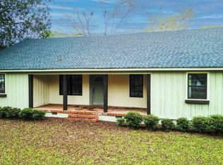 1642 Old Bay Springs Rd, Laurel, MS 39440
