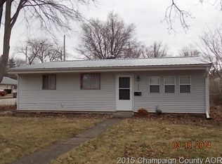 1322 Honeysuckle Ln, Champaign, IL 61821