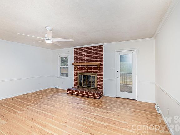 4th image of 231 Green Bay Dr