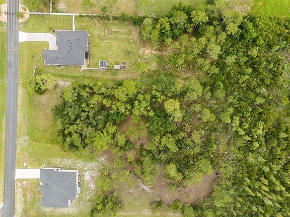 4th image of 8017 Woodleaf Blvd #77