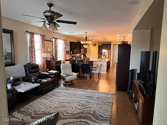 5th image of 40910 W Wade Dr