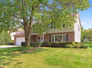 1326 Deep Run Rd, Naperville, IL 60540