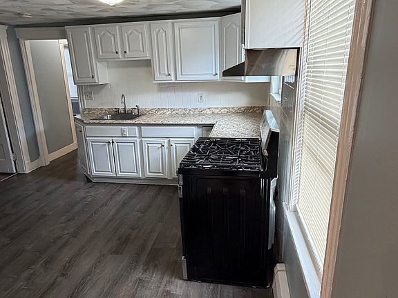 3rd image of 25 Robinson Ct #1