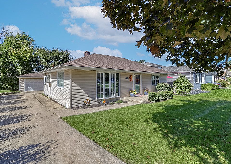 1st image of 1048 Hermes Ave