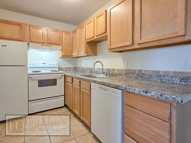 17140 Heritage Ct #135 — Photo 6