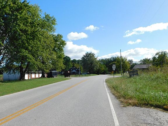 2nd image of 5904 Carthage Rd