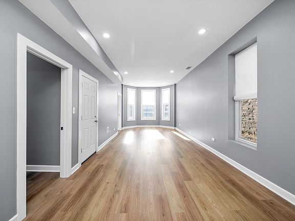 5th image of 6403 S Justine St #2