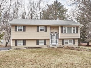 44 Brockton Rd, Spring Valley, NY 10977