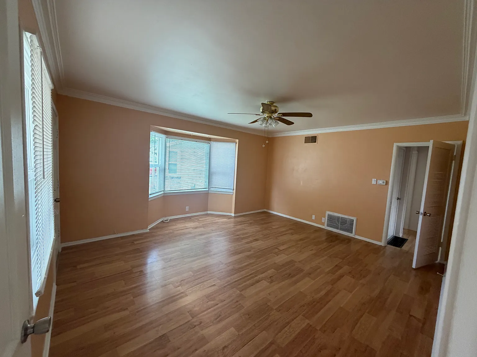 134 Moffett Dr — Photo 4