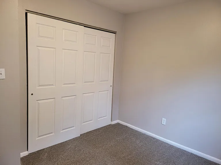 622 Oakwood Ave — Photo 10