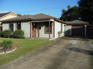 2402 Raymond St, Pasadena, TX 77506