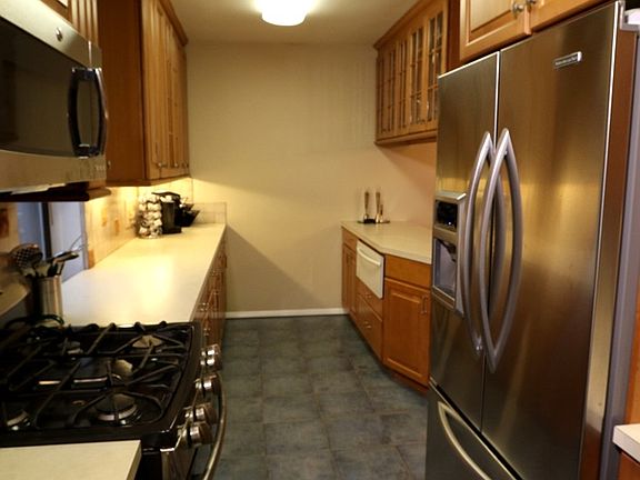 3rd image of 620 W 239th Street #4f