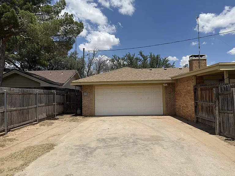4211 Russell Dr — Photo 27