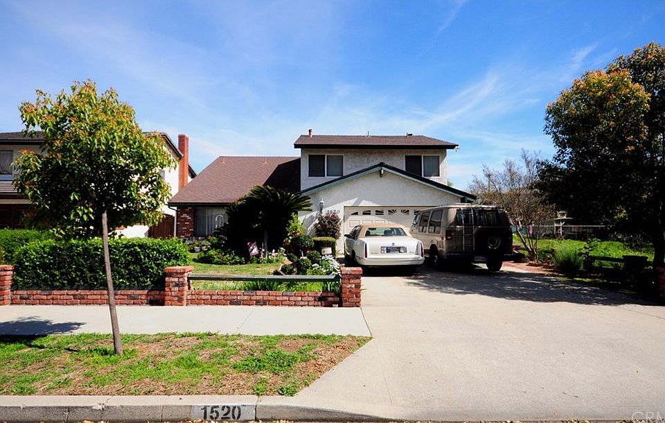 1st image of 1520 S Charlotte Ave