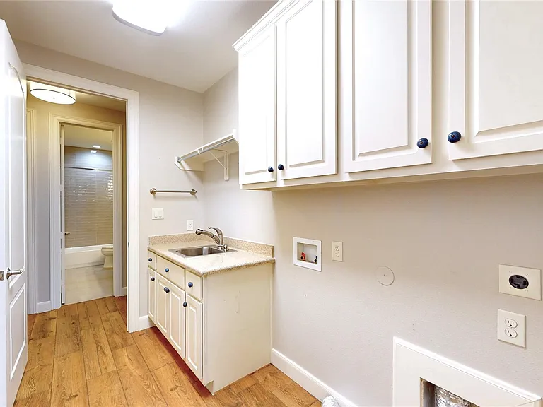 8870 Van Allen Dr — Photo 16
