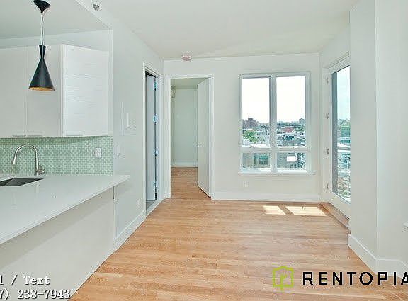 3rd image of 1433 Dekalb Ave APT 3C