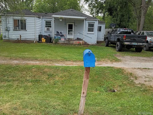 3288 Burnell Ave, Flint, MI 48504