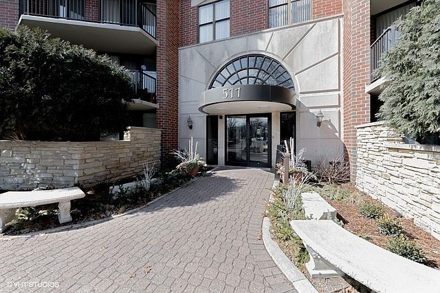 1st image of 511 Aurora Ave Unit 614