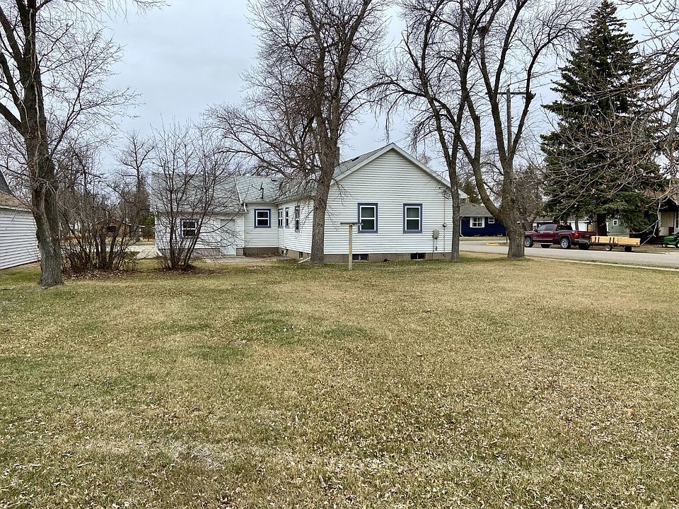 403 S 9th St, Wishek, ND 58495 Zillow