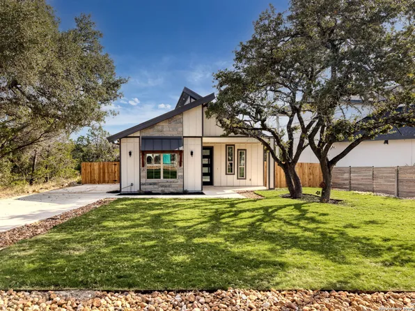 1382 green meadow, Spring Branch, TX 78070