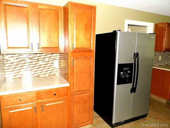 5th image of 433 N Flint St #1