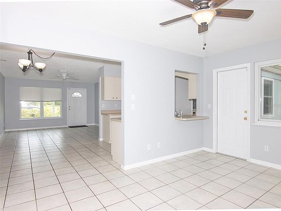 3rd image of 9071 Hilliard Ter