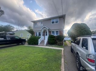 210 Garfield Ave, South Bound Brook, NJ 08880