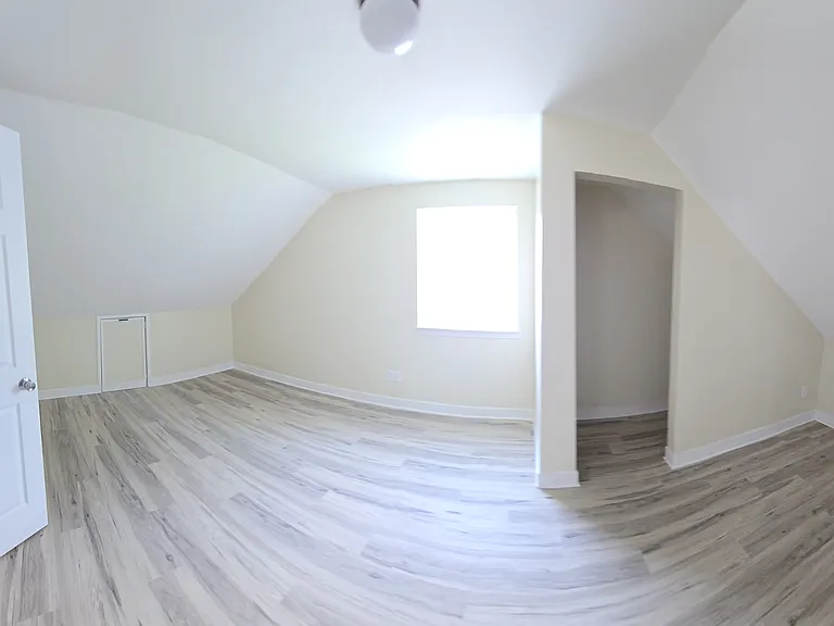 1944 Loganberry Ln — Photo 13