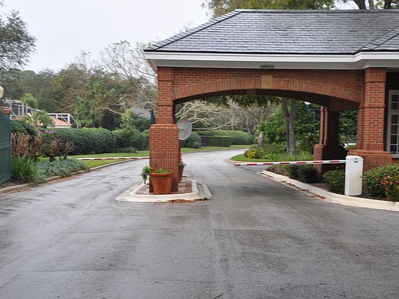 3rd image of 9114 Great Heron Cir