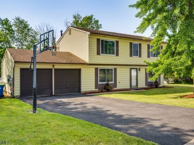 107 Hickory Rd, Somerset, NJ, 08873
