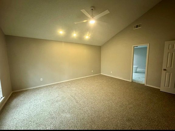 4th image of 19219 Nehoc Ln